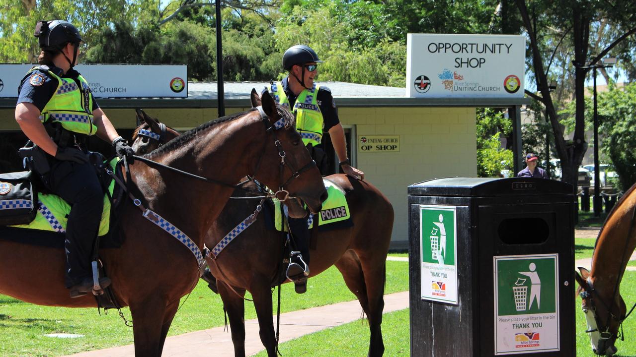 NT Police officers in Alice Springs CBD | NT News