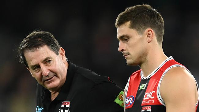 MELBOURNE, AUSTRALIA - APRIL 23: Saints head coach Ross Lyon stands with Jack Steele during the round six AFL match between Carlton Blues and St Kilda Saints at Marvel Stadium, on April 23, 2023, in Melbourne, Australia. (Photo by Quinn Rooney/Getty Images)