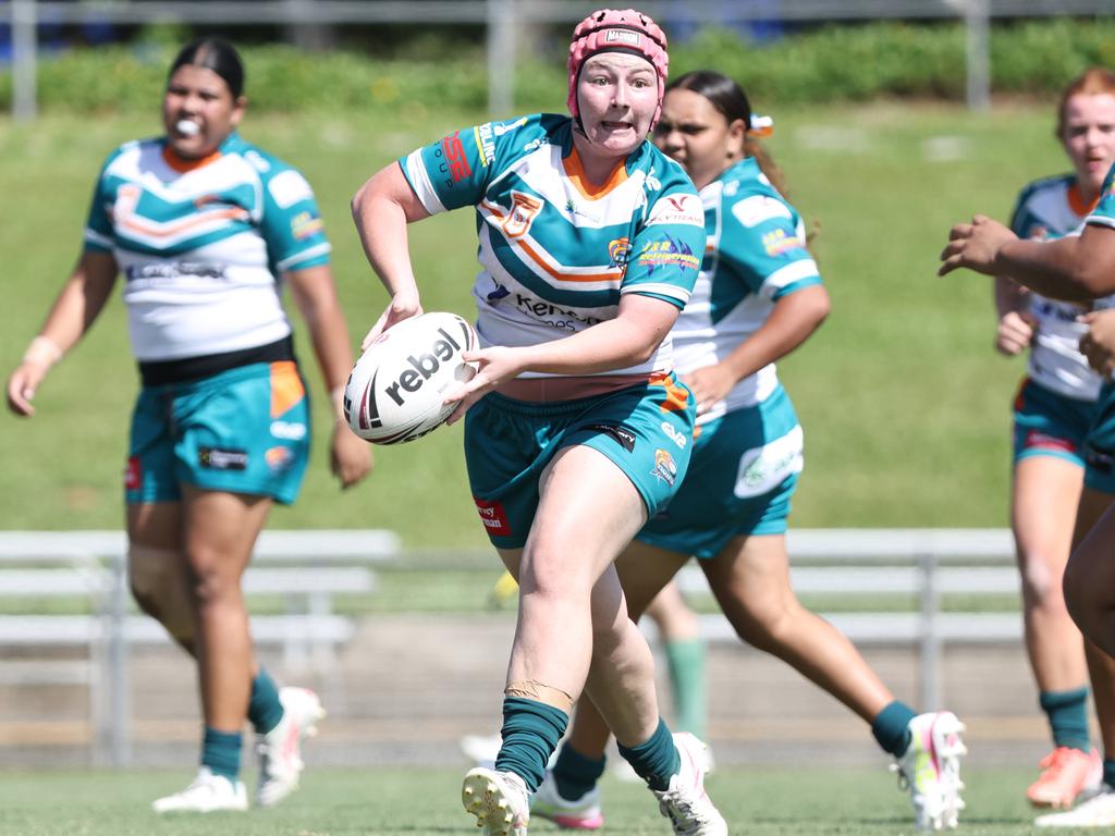 Isabel Kennedy sets up a play in the Queensland Rugby League (QRL) Under 19 Women's match between the Northern Pride and the Mackay Cutters, held at Barlow Park. Picture: Brendan Radke