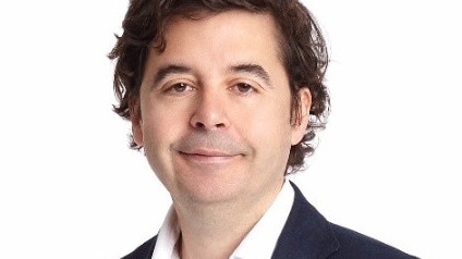 Lovisa CEO Victor Herrero.