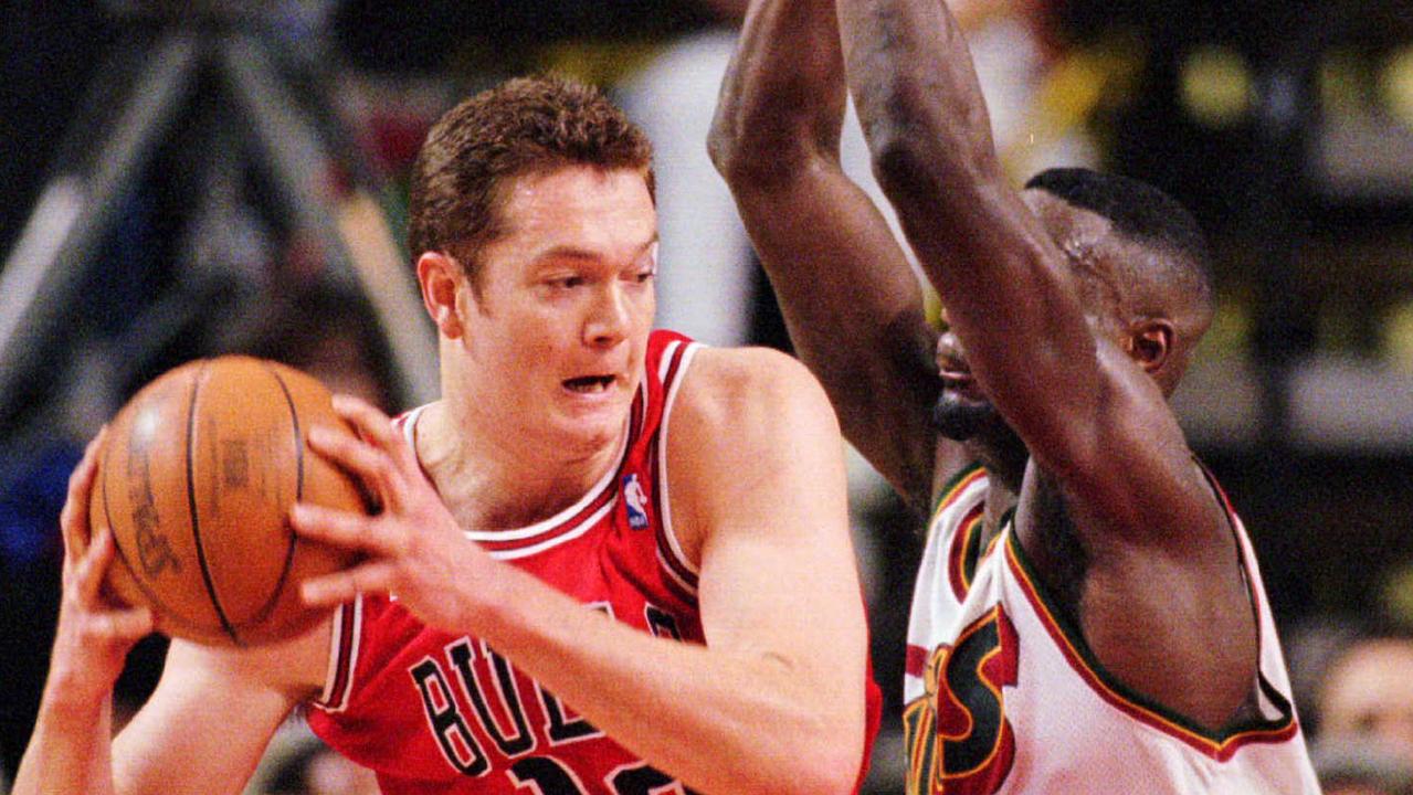 The story behind former Chicago Bulls center Luc Longley's absence in 'The  Last Dance