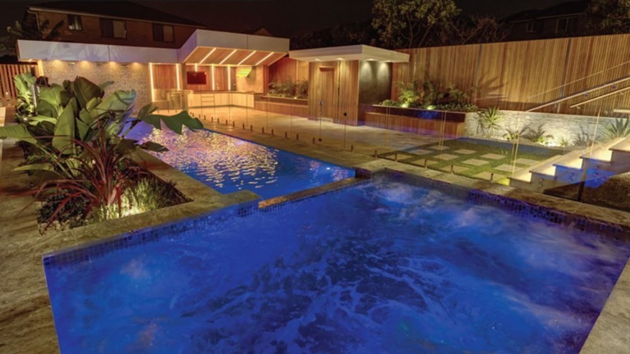 The luxury pool and jacuzzi at the Frances St property which will be sold off after being repossessed by NAB.