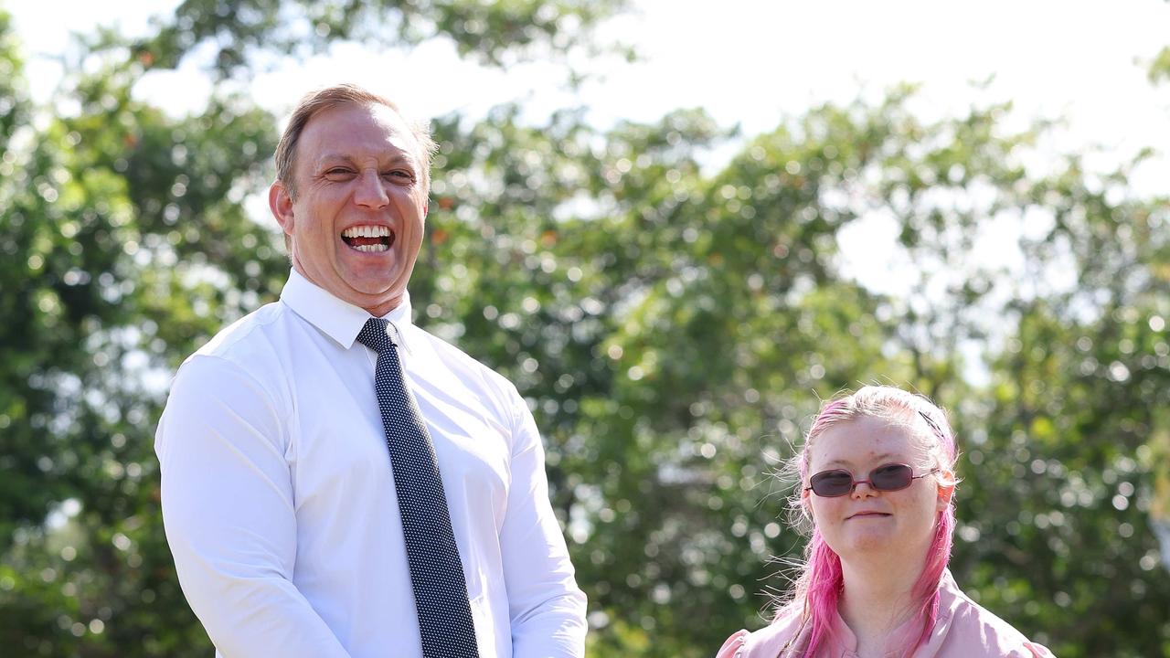 Premier Steven Miles meets Lily Ramm 18 - a first time voter - near Mango Hill State School on Saturday Picture: NewsWire/ Pool/ Adam Head