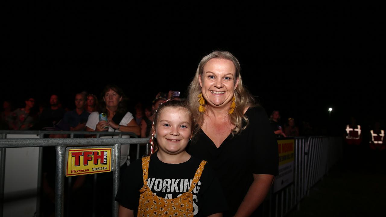 Shelby and Nicole Wilce. Picture: Peter Carruthers