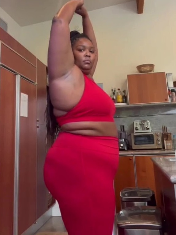 Lizzo offended her fans by promoting a shake diet.