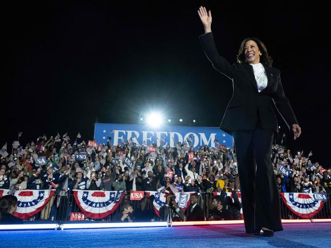 US Vice President and Democratic presidential candidate Kamala Harris arrives to speak on The Ellipse just south of the White House in Washington, DC, on October 29, 2024. The Harris-Walz campaign is billing the speech as "a major closing argument" one week before the November 5 election. (Photo by SAUL LOEB / AFP)