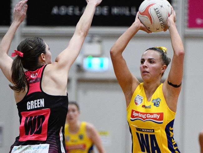 Newton Jaguars captain Brooke McDonnell will be hoping for a win this Friday. Picture: On the Ball Media/Netball SA