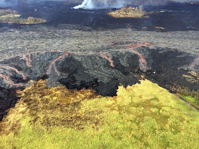 Kilauea Volcano, Hawaii: Green Gems Rain From Sky | News.com.au ...