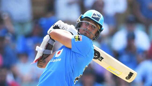 ADELAIDE, AUSTRALIA - JANUARY 08: Jake Weatherald of the Strikers bats during the Big Bash League match between the Adelaide Strikers and the Sydney Sixers at the Adelaide Oval on January 08, 2020 in Adelaide, Australia. (Photo by Mark Brake/Getty Images)