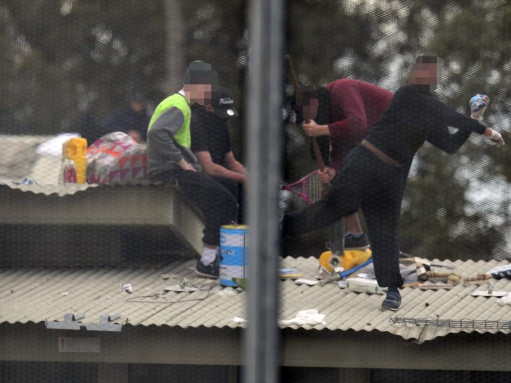 Frank Baxter Riot Kariong Juvenile Justice Centre In Lockdown Photos Daily Telegraph