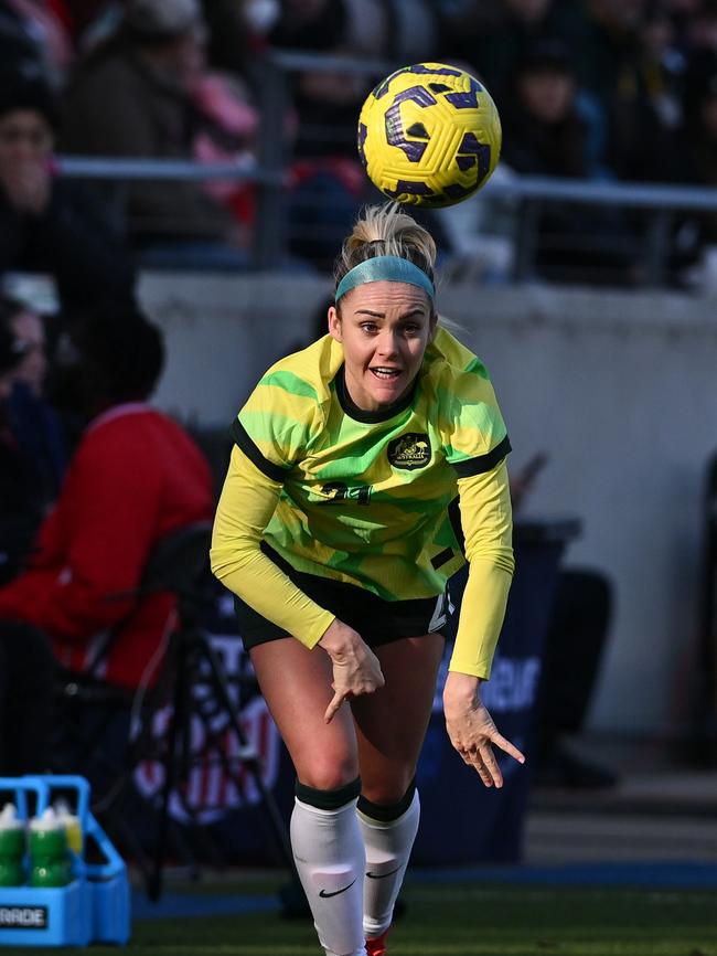 Ellie Carpenter hurls the ball back into play. Picture: Maria Lysaker/Getty Images