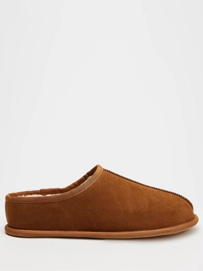 Gq house store slippers