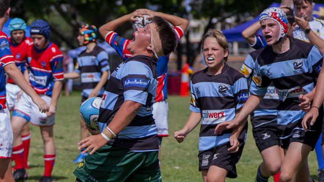 Under-14 and Under-15 finals of the King of the Country rugby union tournament at Gold Coast Eagles Rugby Union Club on Sunday 10 April 2022. Under 14's playing for 3rd place, Bond Pirates (Red) vs Maroochydore Swans. Picture: Jerad Williams
