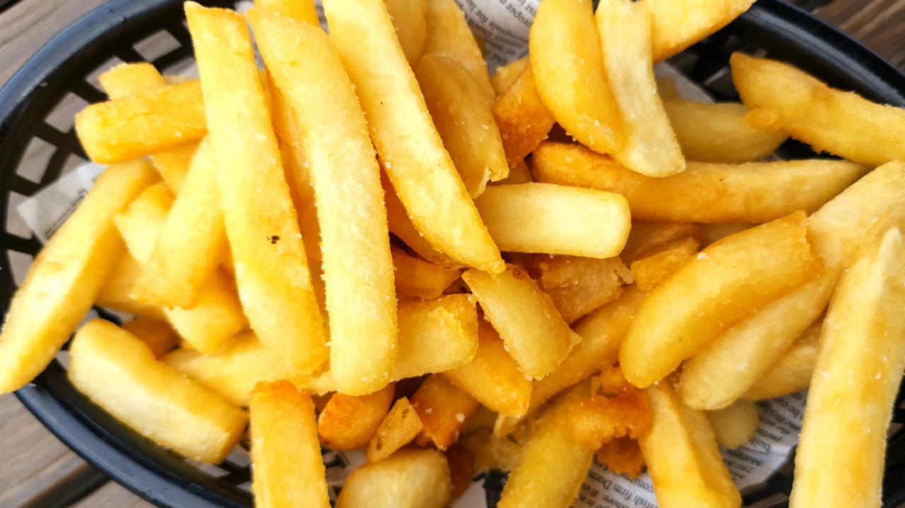 New research says eating fried foods like hot chips can increase depression  and anxiety