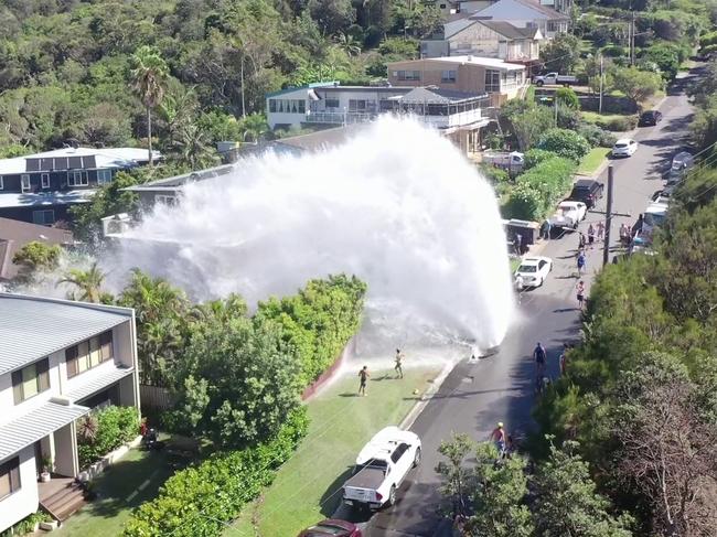 Just after 10:00am this morning Fire and Rescue NSW (FRNSW) were called to reports of a large water main that had burst on Attunga Road, Newport.