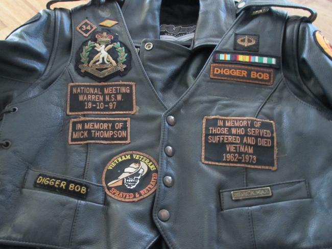 Vietnam vet Robert Wickes gets support in campaign to wear vest to ...
