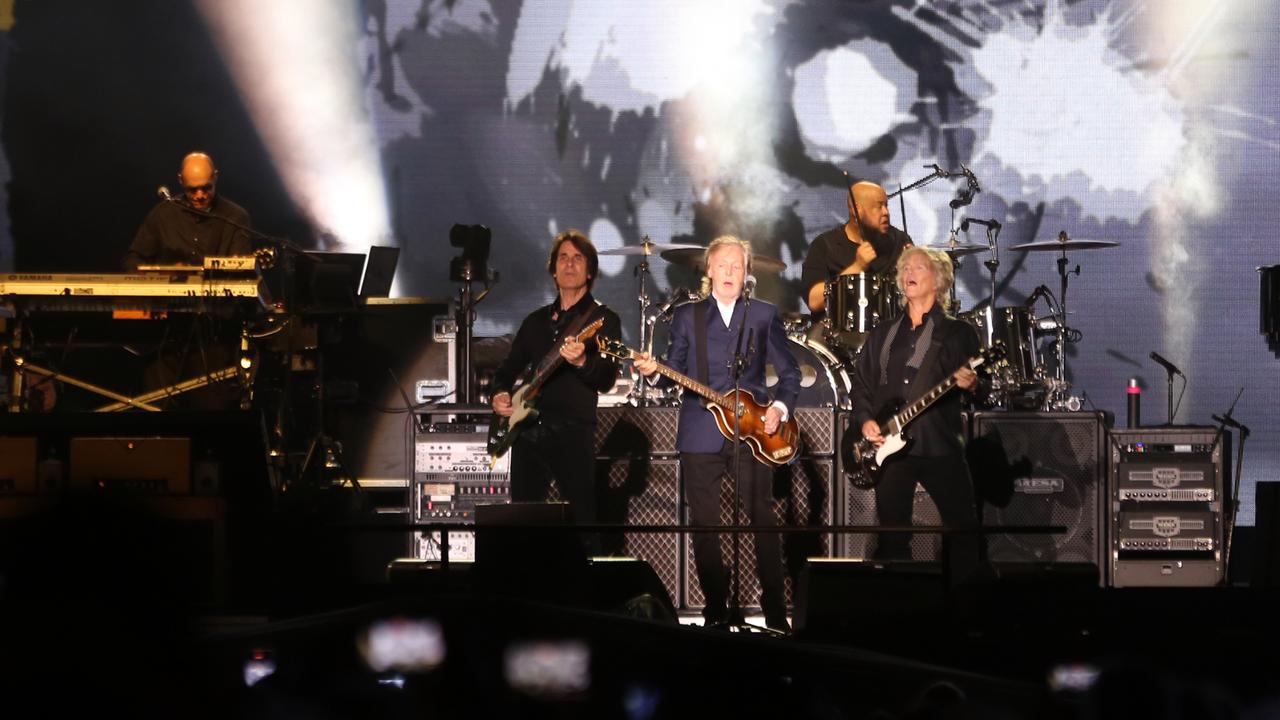 IN PHOTOS: Fans rock out with Paul McCartney | Gold Coast Bulletin