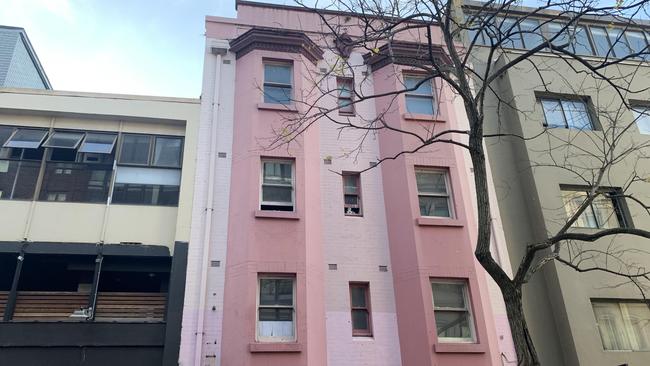 The building pictured when it was painted neon pink.