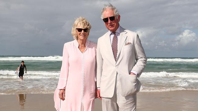 King Charles and Queen Camilla relaxing on Surfers Paradise Beach in 2018. (Photo by Mark Metcalfe/Getty Images)