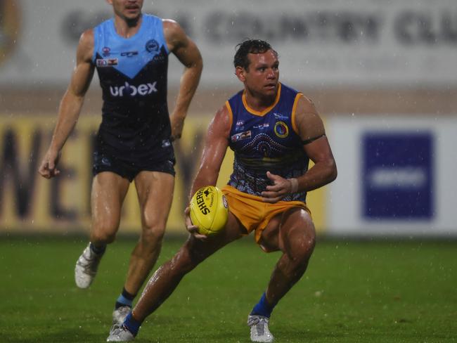 Steven Motlop plays for the Wanderers in round 1 of the NTFL 22/23 season. Picture: (A)manda Parkinson