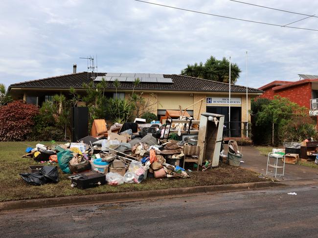 TAREE, AUSTRALIA - NewsWire Photos MAY 27, 2025: Taree and Wingham Floods . 	River st Cundletown. Picture: NewsWire / Scott Calvin