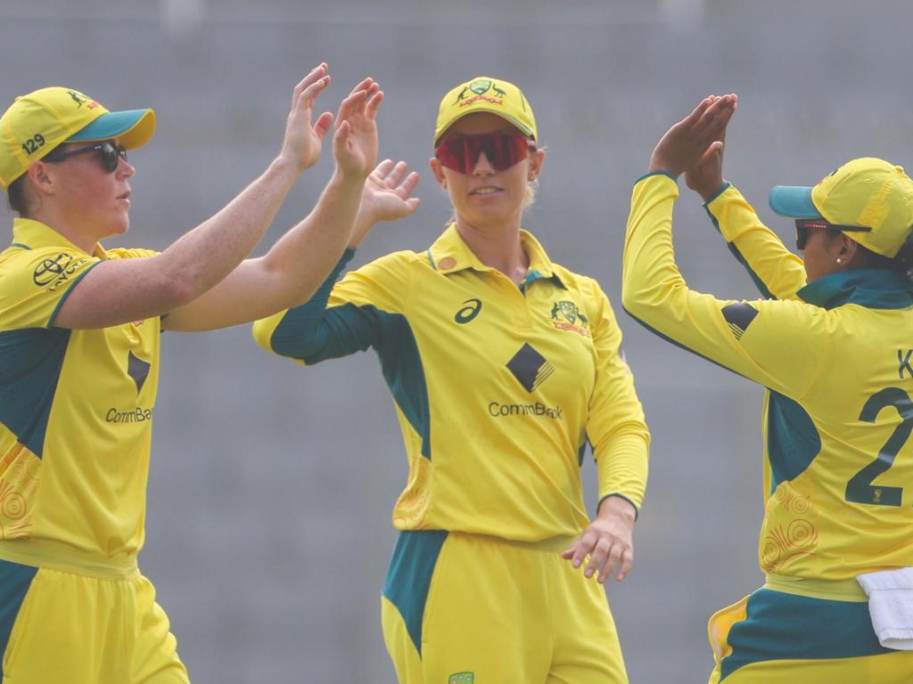 Bangladesh v Australia - Women's ODI Series: Game 3