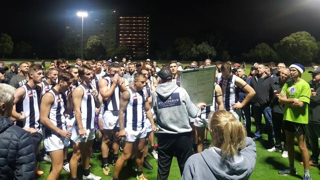 Montmorency coach Garry Ramsay talks to his players. Picture: Ben Higgins