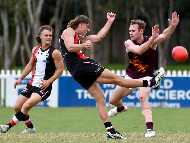 QAFL Morningside v Palm beach CurrumbinSaturday April 9, 2022. Picture, John Gass