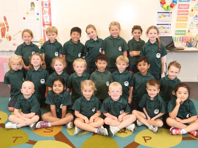 Somerset College Prep L: Left to right Back row: Scarlett Proctor, Rainer Drew, Mitchell Ong, Aspen Gale, Genevieve Borin, Chloe, Sophie Tielens Middle row: Zoe Reid, Olivia Oman, Abigail Birt, Bronte Butler, Arthur Chou, Benedict Thompson, Abhiveer Gupta, Lachlan Bantick Front row: Dominic Old, Anvi Srivastav, Jessica Moores, Thomas Klaassen, Aiden Besgrove, Skyey Mun Photo by Richard Gosling