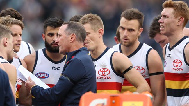 Don Pyke talks with his players during the loss to Carlton. Picture: AAP/DAVID CROSLING