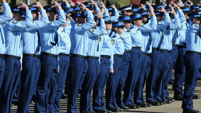 An extra 1500 new police officers will be hired in NSW.