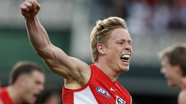 Sydney's Isaac Heeney celebrates kicking a goal during the Round 13 AFL match between the Sydney Swans and Geelong Cats at the SCG on June 9, 2024.. Photo by Phil Hillyard(Image Supplied for Editorial Use only - **NO ON SALES** - Â©Phil Hillyard )