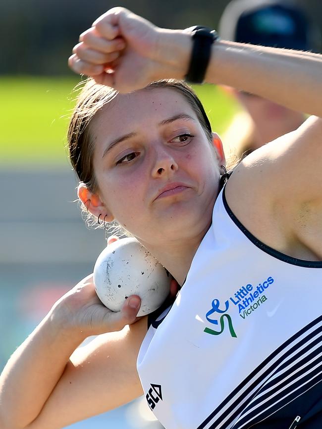 Alyssa Chapman (VIC) competes in the Girls Under 15 Heptathon.