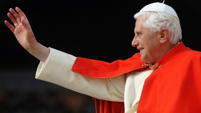 Bogholder Vild sko Pope Benedict: Vatican releases photos of body following pontiff's death at  95 | Daily Telegraph