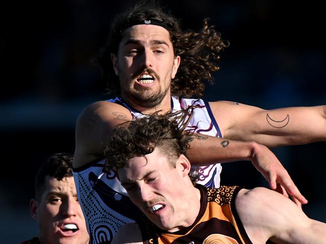 LAUNCESTON, AUSTRALIA - JULY 13: Luke Jackson of the Dockers and Denver Grainger-Barras of the Hawks compete for the ball during the round 18 AFL match between Hawthorn Hawks and Fremantle Dockers at University of Tasmania Stadium, on July 13, 2024, in Launceston, Australia. (Photo by Steve Bell/Getty Images)