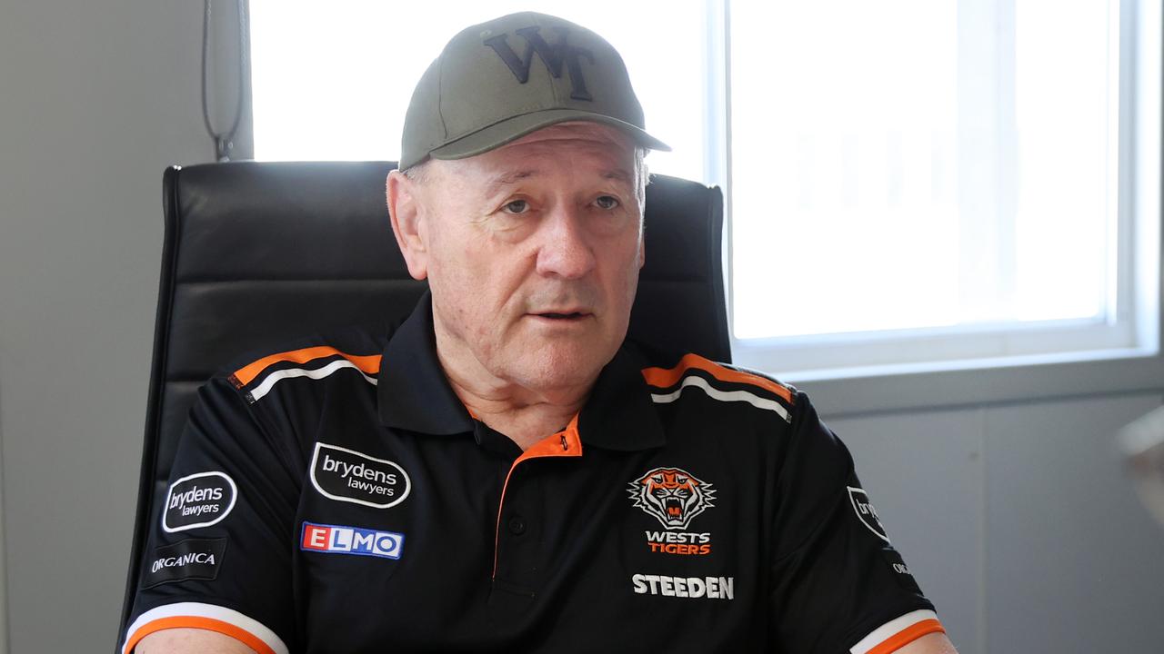 DAILY TELEGRAPH 3RD DECEMBER 2021 EMBARGOED SUN FOR MON 6TH Pictured at West Tigers training facility in Concord ahead of the 2022 NRL season is Daily Telegraph NRL journalist Phil Rothfield during a sit down interview with Wests Tigers head of football Tim Sheens. Picture: Richard Dobson