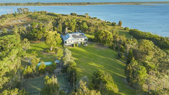 Two tennis courts are located on the island.