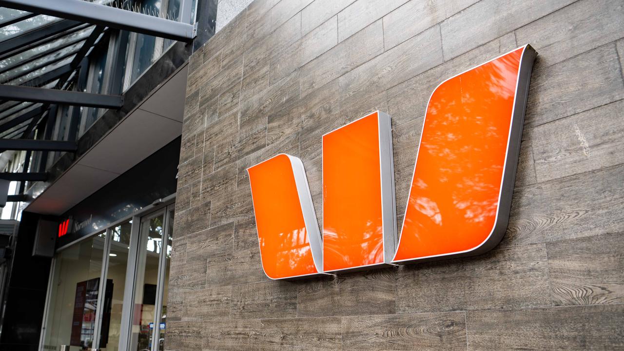 Westpac was one of the big banks to confirm on Thursday that it did not have plans to reduce in-branch cash services. Picture: NCA NewsWire / Morgan Sette.