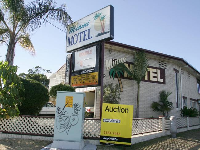 JULY 27, 2004:  Exterior shot of Miami Motel - 30 Riviera Road Miami. PicSarah/Marshall