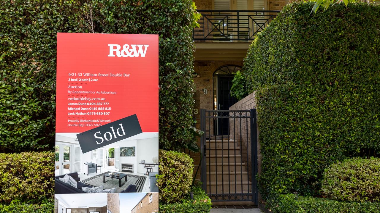 Firsthome buyer stamp duty exemption lifted from 650k to 800k from