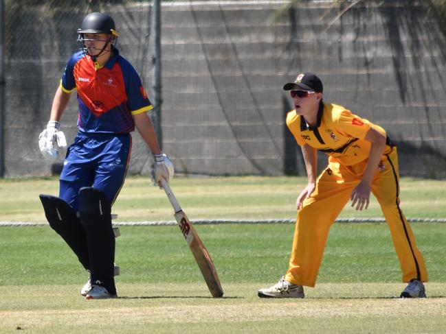 Mosman's Oliver Freeman anticipates a run. Picture: Sean Teuma