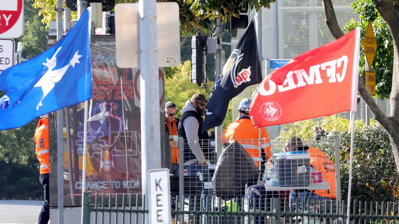 CFMEU near the Cross River Rail, Roma St work site. Photo: Steve Pohlner