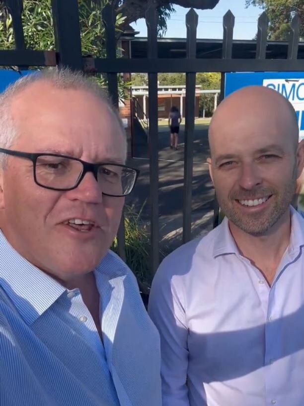 Scott Morrison with Liberal candidate Simon Kennedy at Lilli Pilli school polling station on Saturday. Picture: X