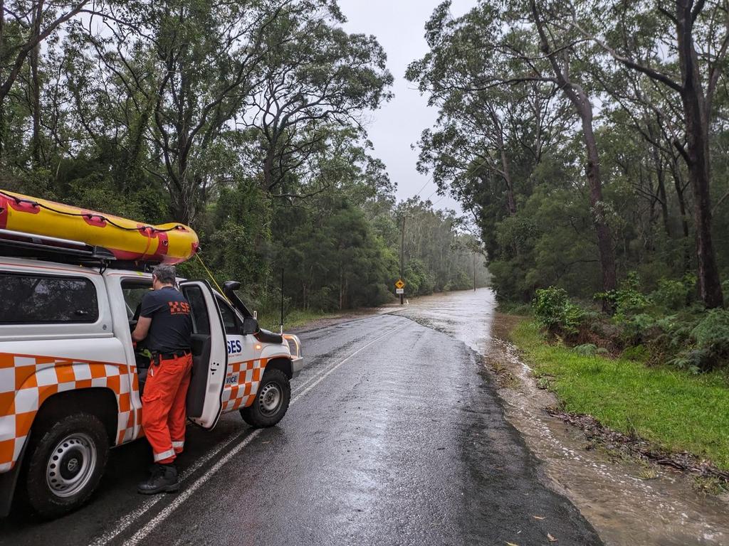 NSW weather: Warragamba Dam spills as heavy rain batters Sydney ...