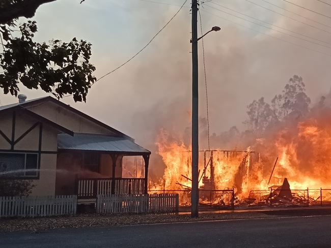 Dramatic footage of a property on fire in Rappville during the recent bush fires.