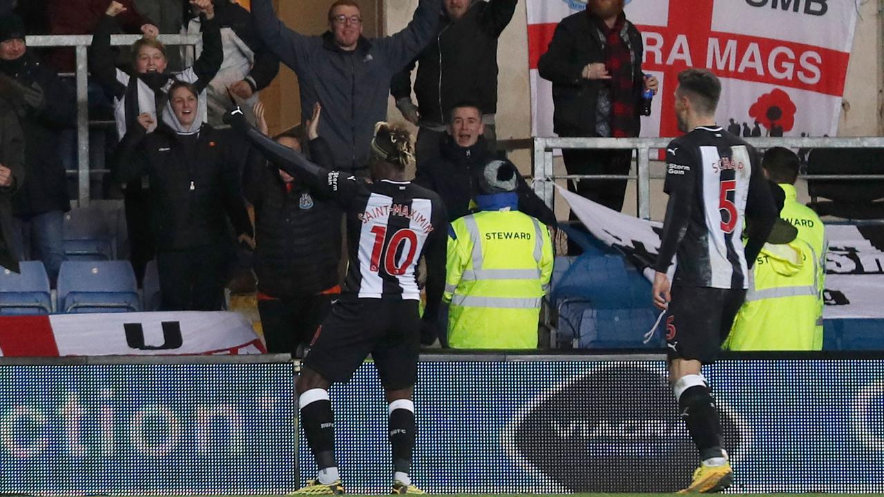 Newcastle United's Allan Saint-Maximin scored a late, late winner to send his side through to the fifth round.
