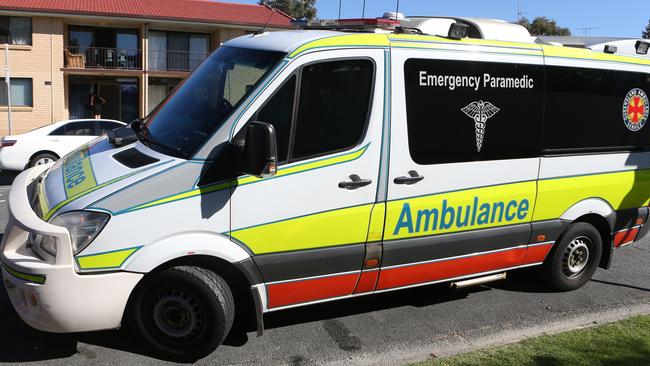 Paramedics treat patient after golf buggy crash in northern Gold Coast ...