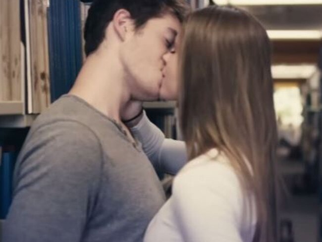I’m with cupid ... the kiss has set tongues wagging.