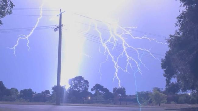 The sky looked more like daytime than the middle of the night. Photo: Marnie Butcher.