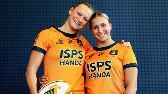 SYDNEY, AUSTRALIA - NOVEMBER 22: Maddison Levi (L) and Teagan Levi pose for a photo during a Rugby Australia media opportunity at Rugby Australia HQ on November 22, 2023 in Sydney, Australia. (Photo by Mark Evans/Getty Images)